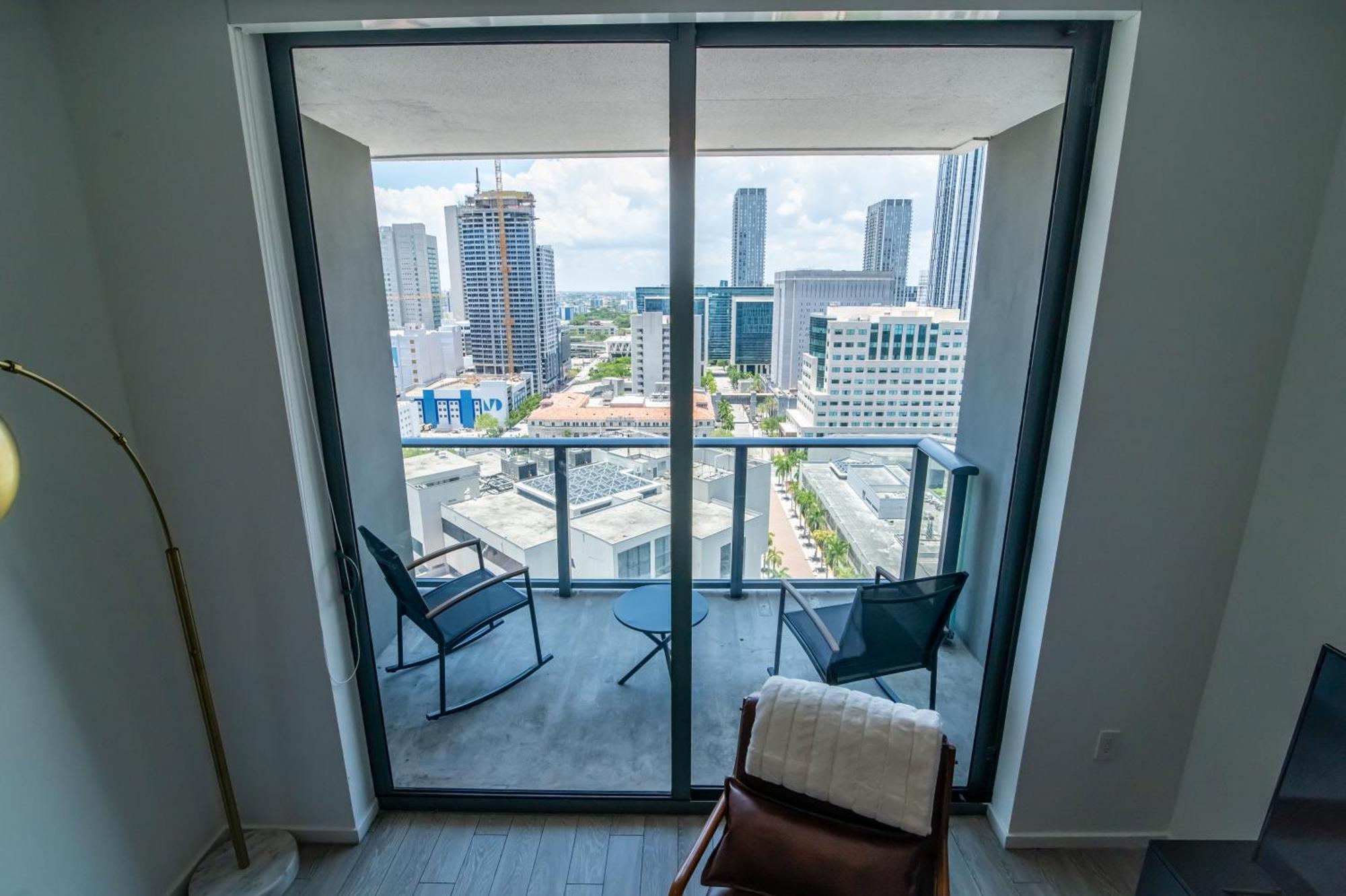 Luxurious King Bed Suite In Downtown Miami Esterno foto